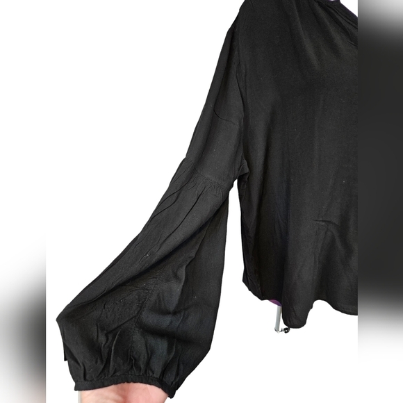 Old Navy Black Rayon Balloon Sleeve Peasant Blouse Size 2XL Women's Plus - Picture 4 of 8